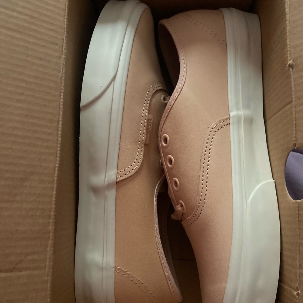 NWOT Vans Authentic DX Veggie Tan